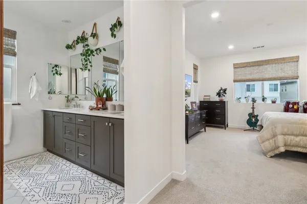 $739,900 | 27230 West Red Willow Court, Valencia, CA 91381