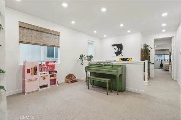 $739,900 | 27230 West Red Willow Court, Valencia, CA 91381