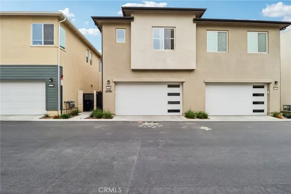 $739,900 | 27230 West Red Willow Court, Valencia, CA 91381