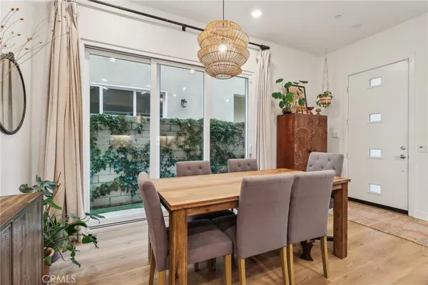 $739,900 | 27230 West Red Willow Court, Valencia, CA 91381