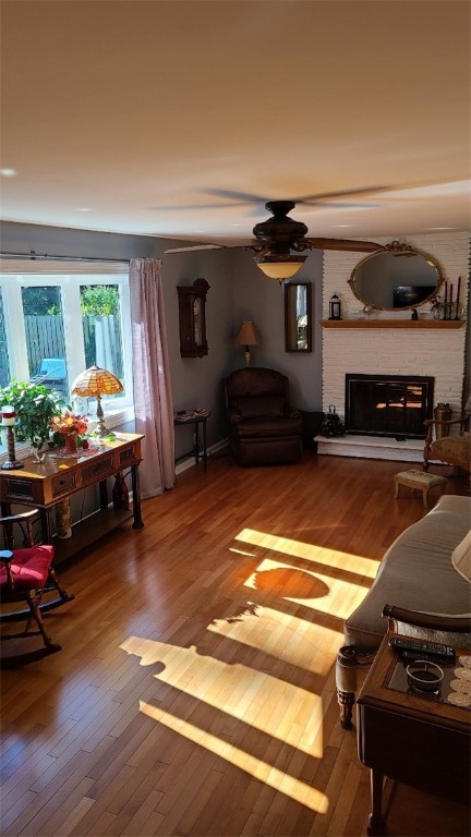 870 Dewitt Road Webster, NY 14580 - Photo 10 of 31 Living room