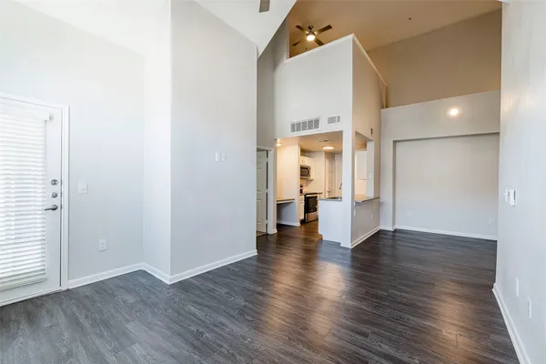 $1,750 | 12215 Hunters Chase Drive, Unit N10307N, Austin, TX 78729