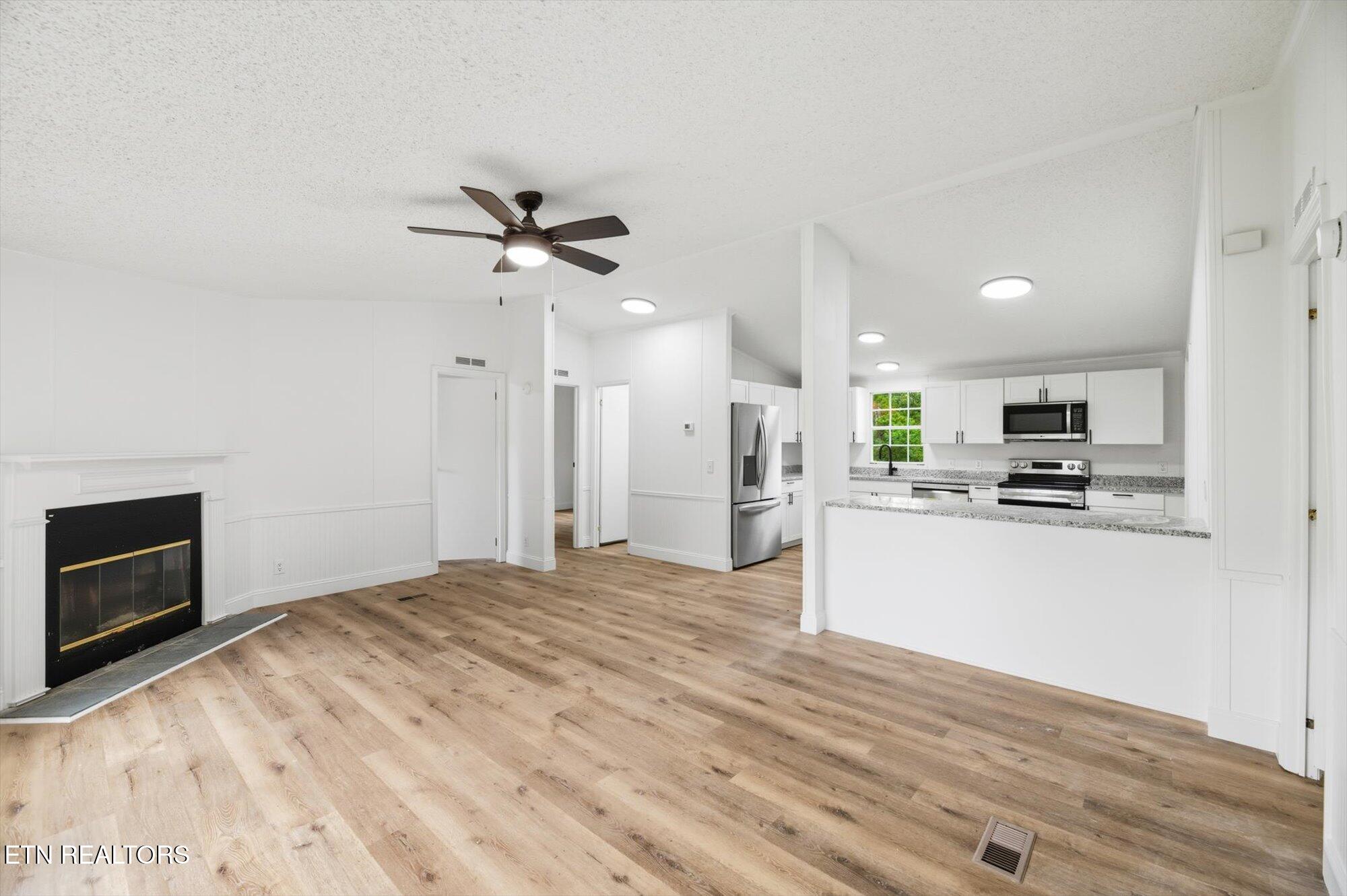 816 Ivory Road Athens, TN 37303 - Photo 3 of 19 04-814-Ivory-Rd-Athens-TN-3