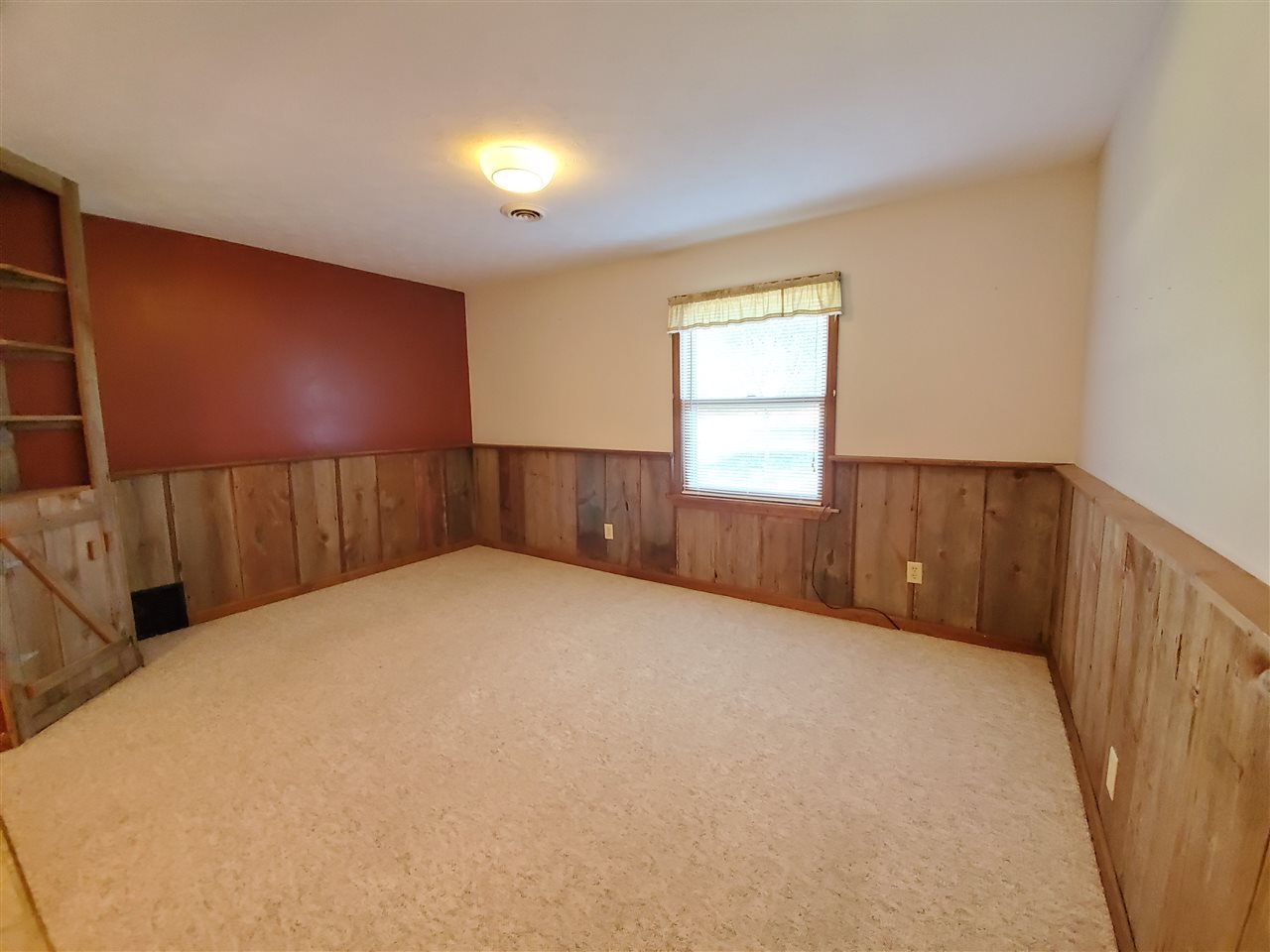 1176 Daysville Road Oregon, IL 61061 - Photo 12 of 34 a view of an empty room and window