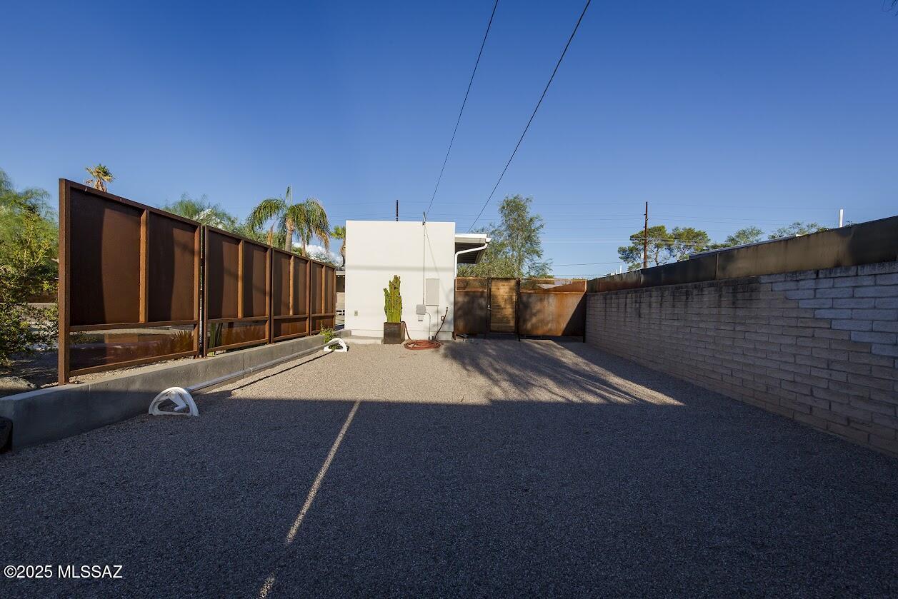 328 South Country Club Road Tucson, AZ 85716 - Photo 31 of 36 Gallery Image 31