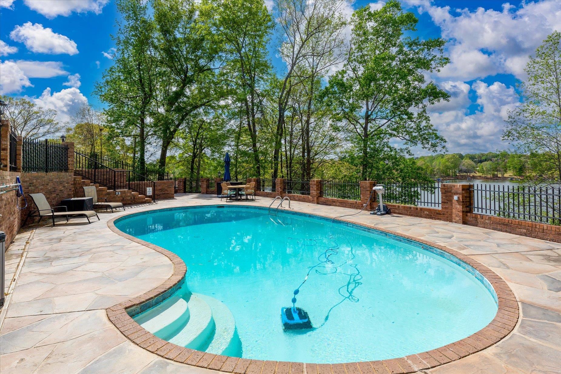 61 Fox Road Lyman, SC 29365 - Photo 3 of 49