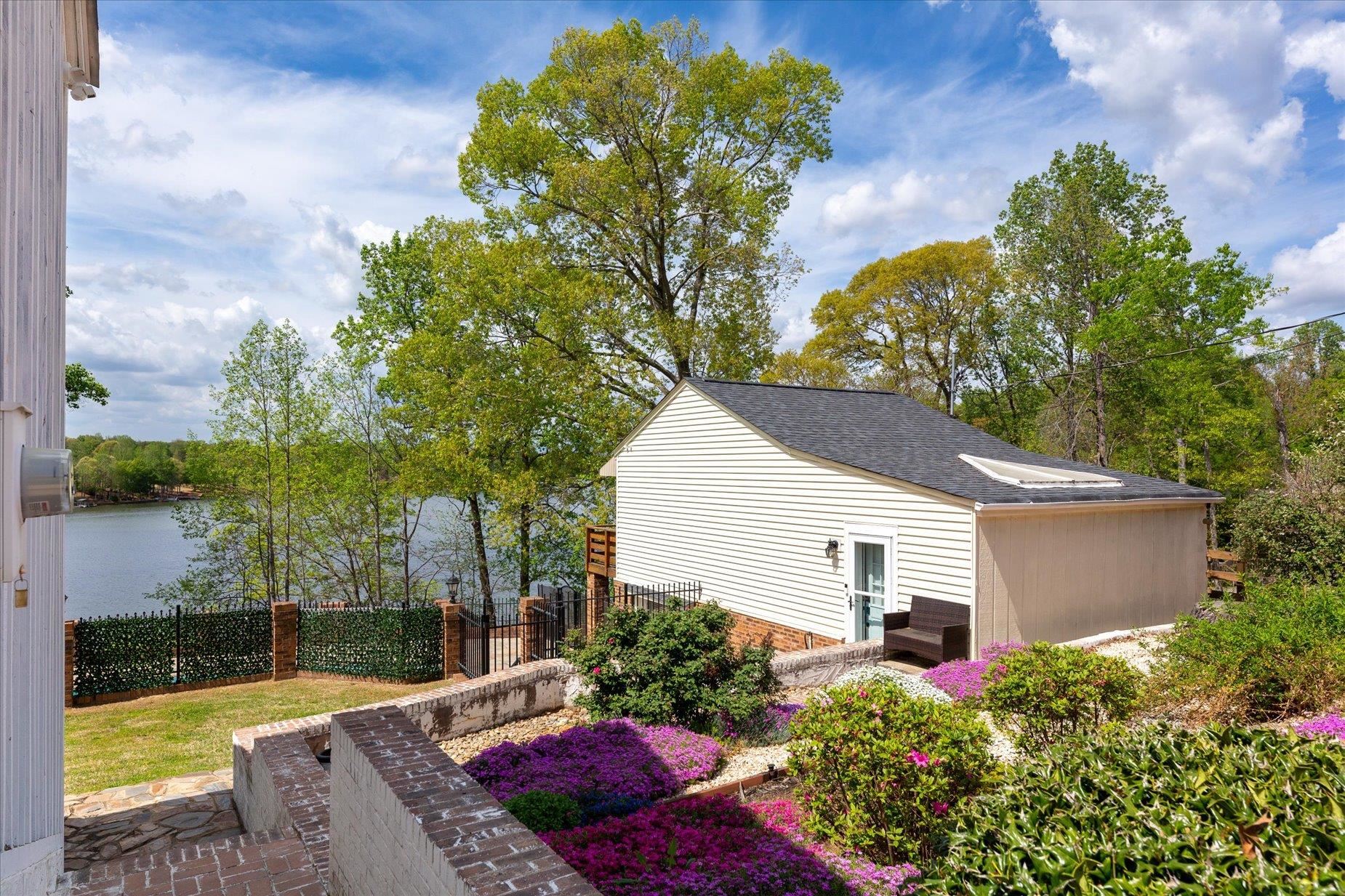 61 Fox Road Lyman, SC 29365 - Photo 6 of 49