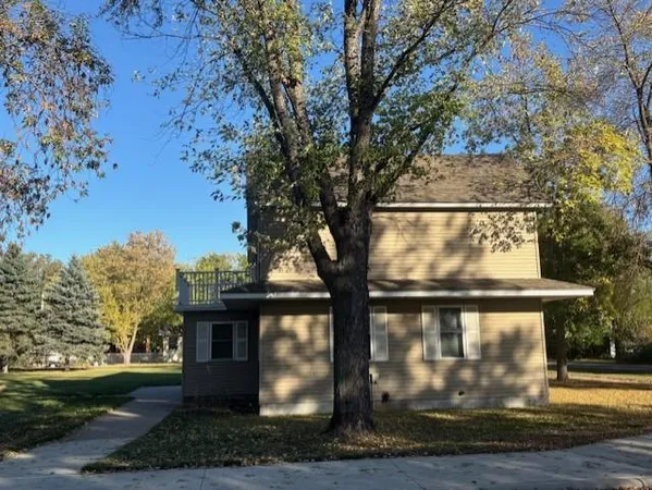 $230,000 | 304 South 2nd Street, Royalton, MN 56373
