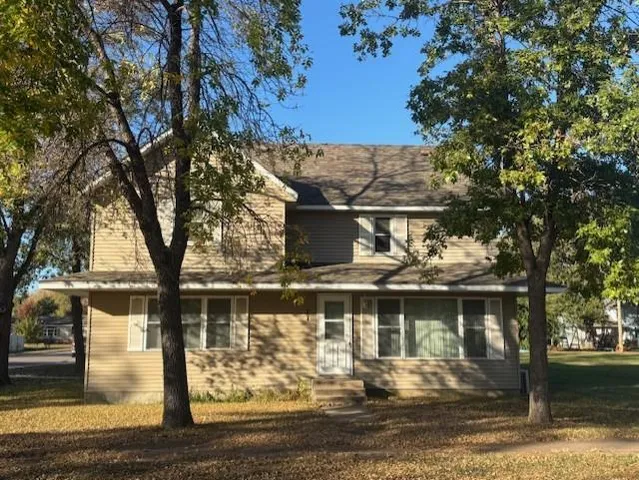 $235,000 | 304 South 2nd Street, Royalton, MN 56373