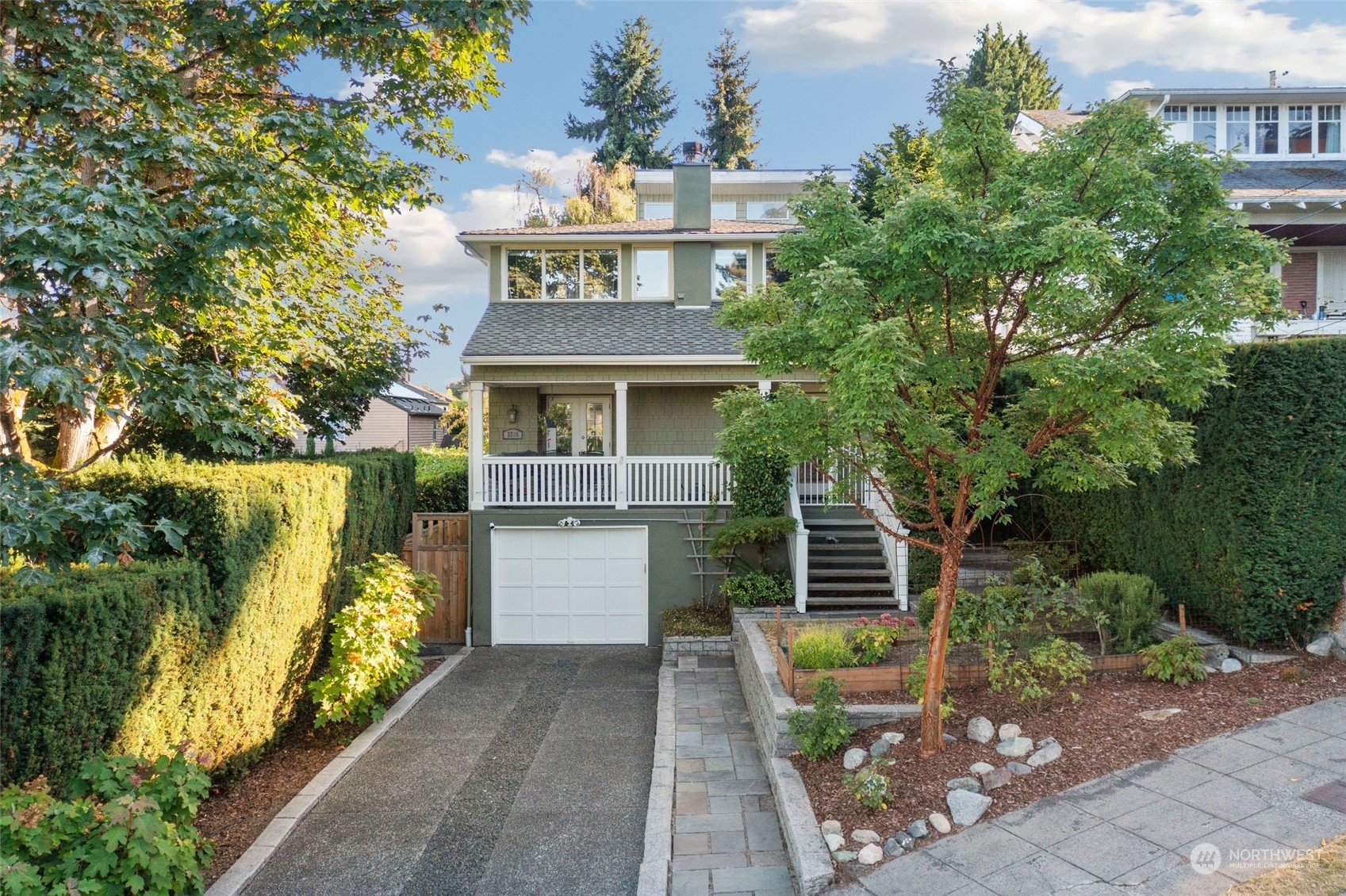 3205 South Judkins Street Seattle, WA 98144 - Photo 4 of 40 a house view with a outdoor space