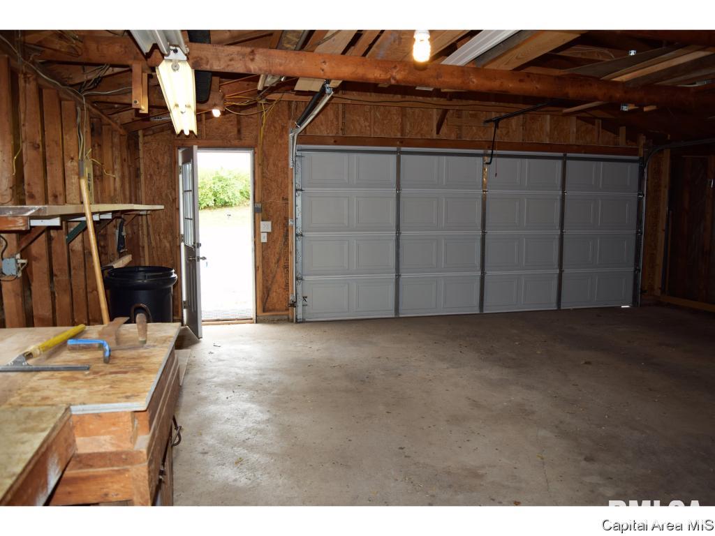 1599 Sandusky Road Jacksonville, IL 62650 - Photo 33 of 71