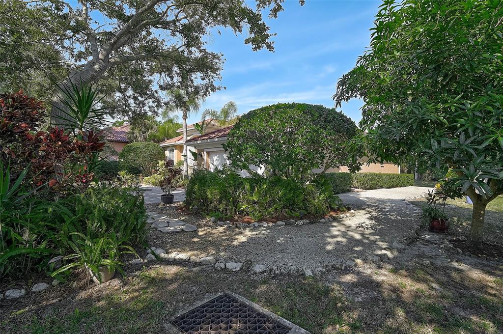 919 Tranquility Circle Osprey, FL 34229 - Photo 10 of 61