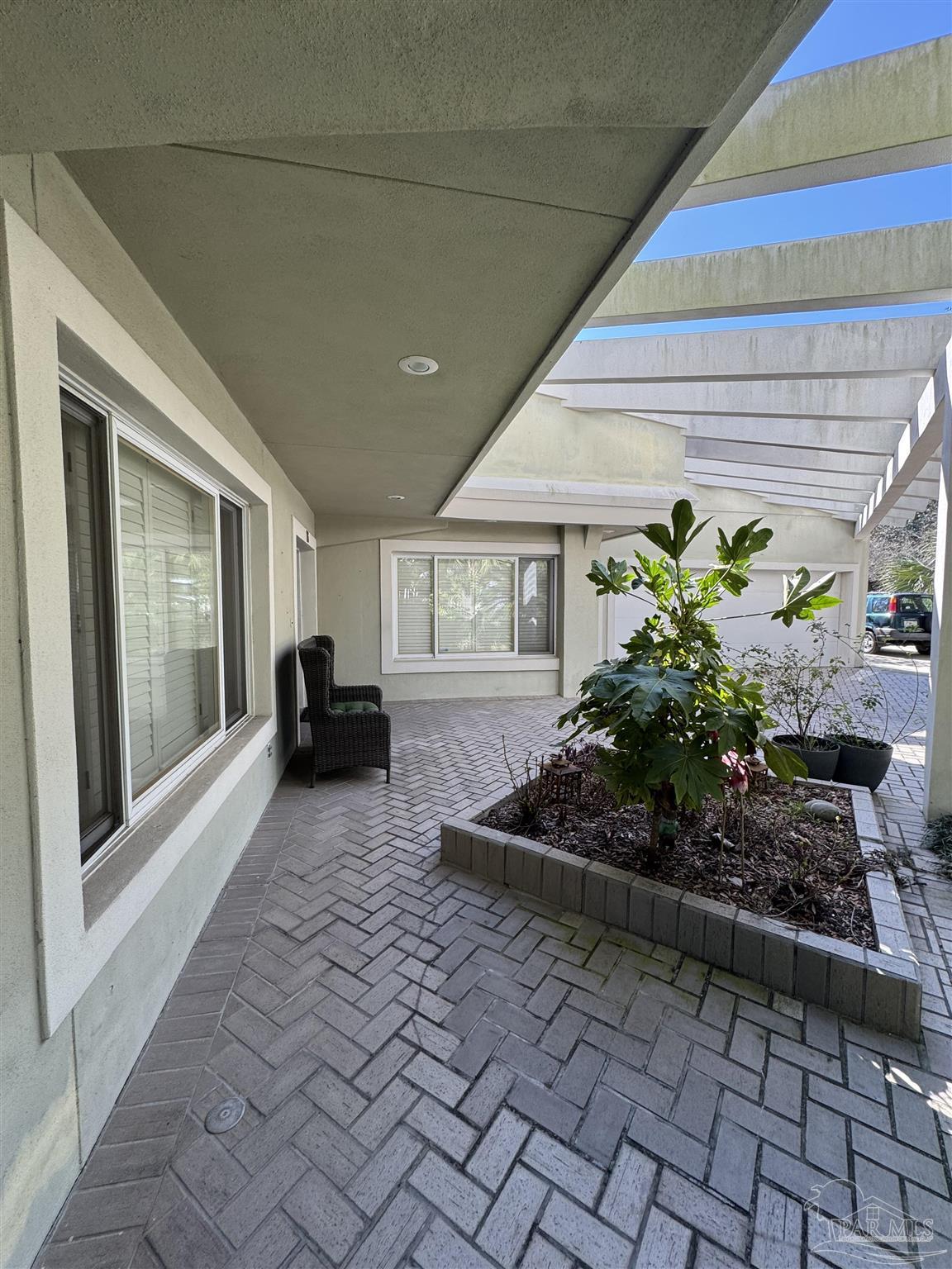 16 Highpoint Drive Gulf Breeze, FL 32561 - Photo 2 of 5