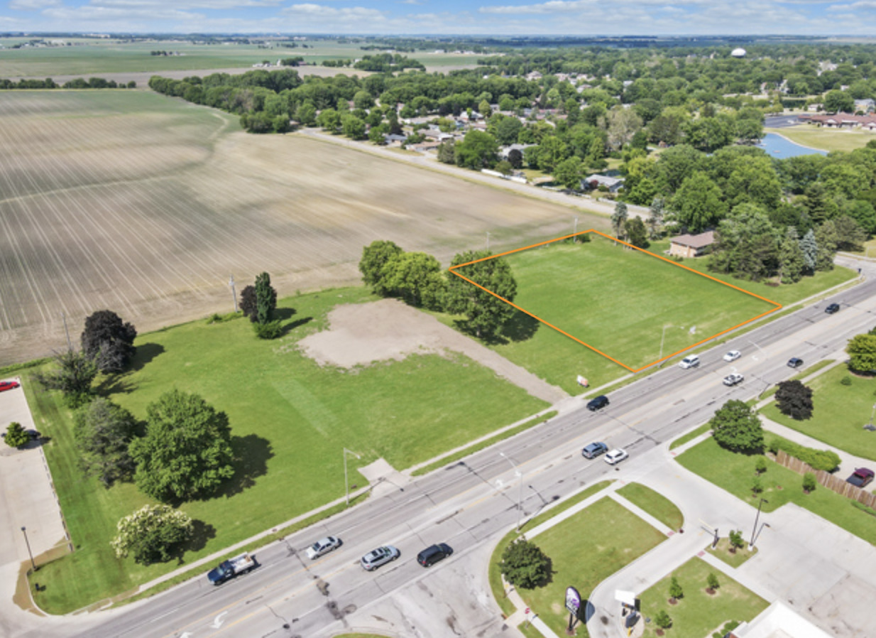 626 West Champaign Avenue Rantoul, IL 61866 - Photo 2 of 5