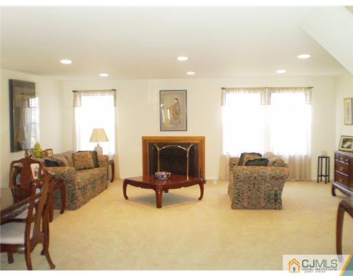 4604 Stonehedge Road Edison, NJ 08820 - Photo 2 of 14