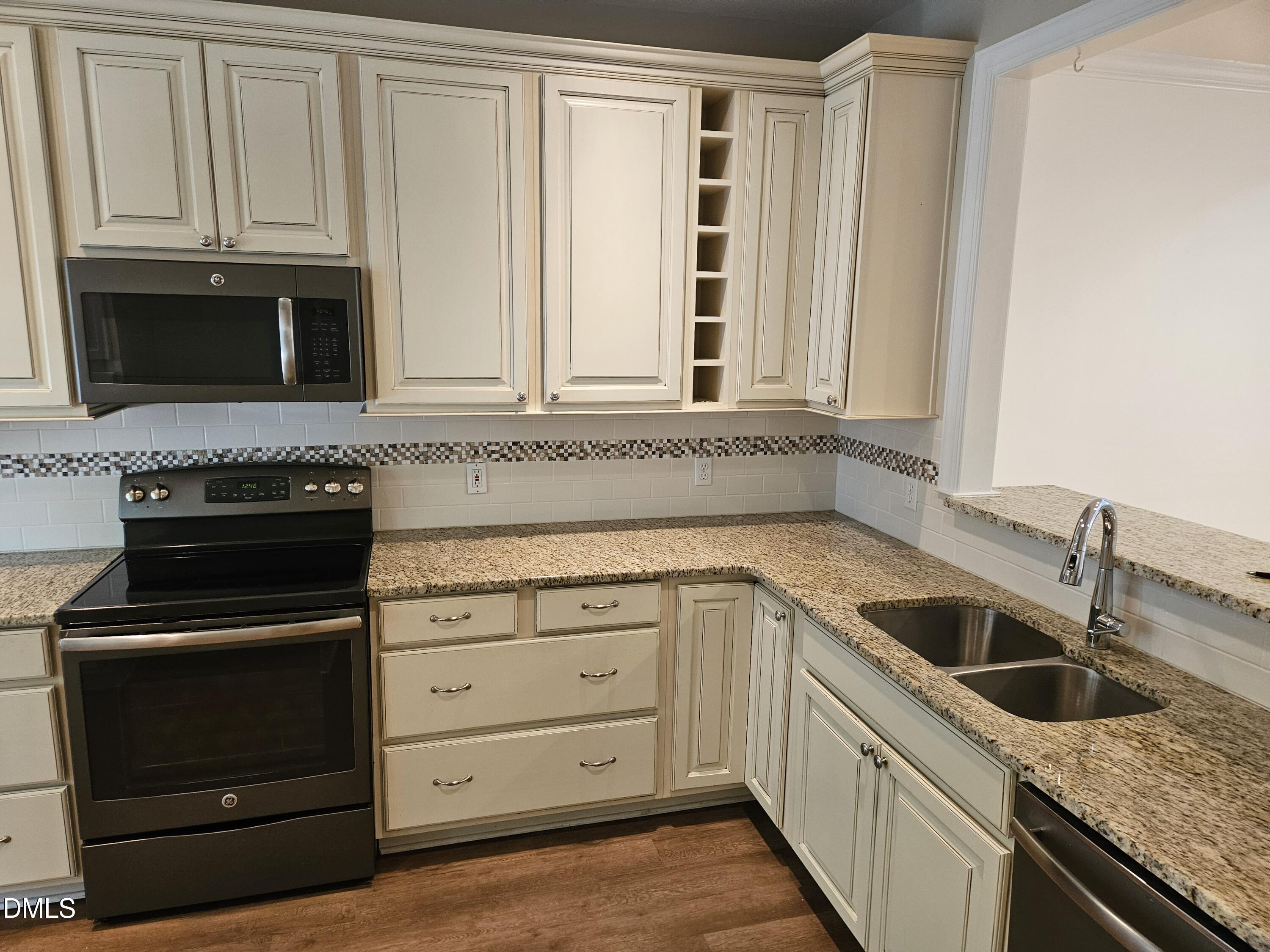 3214 Philmont Drive Raleigh, NC 27615 - Photo 9 of 28