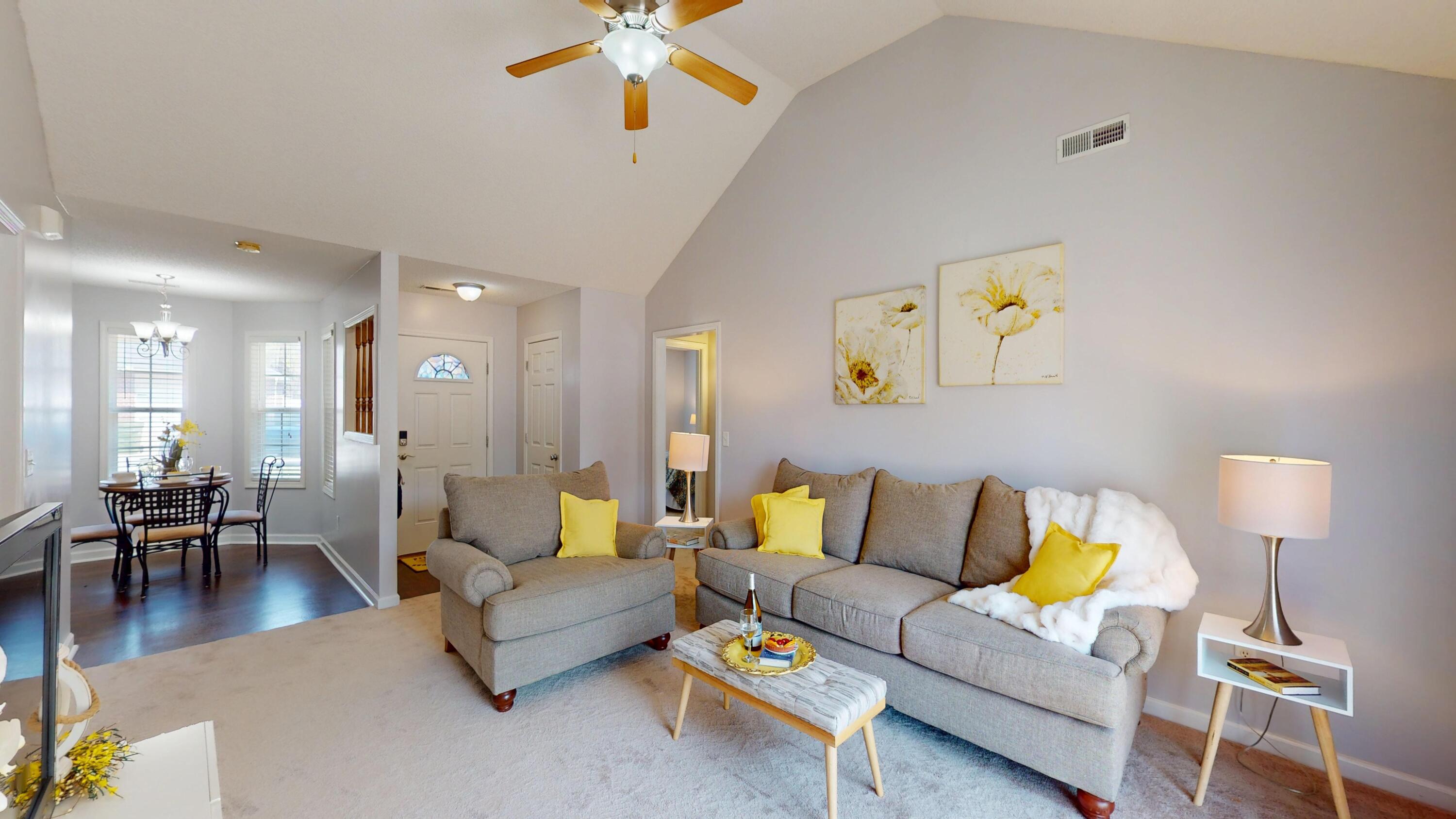 1342 Glastonbury Road Sumter, SC 29154 - Photo 5 of 33