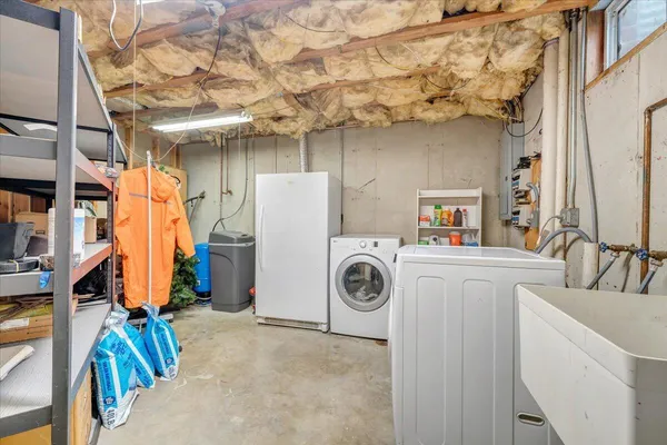 $380,000 | 1905 Mt Joy Road, Buchanan, VA 24066