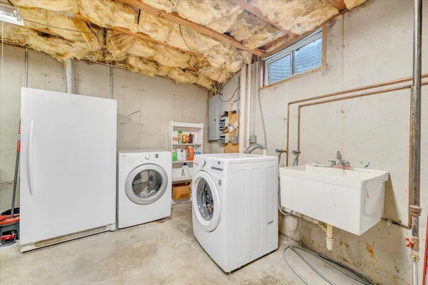 $380,000 | 1905 Mt Joy Road, Buchanan, VA 24066