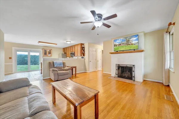 $380,000 | 1905 Mt Joy Road, Buchanan, VA 24066