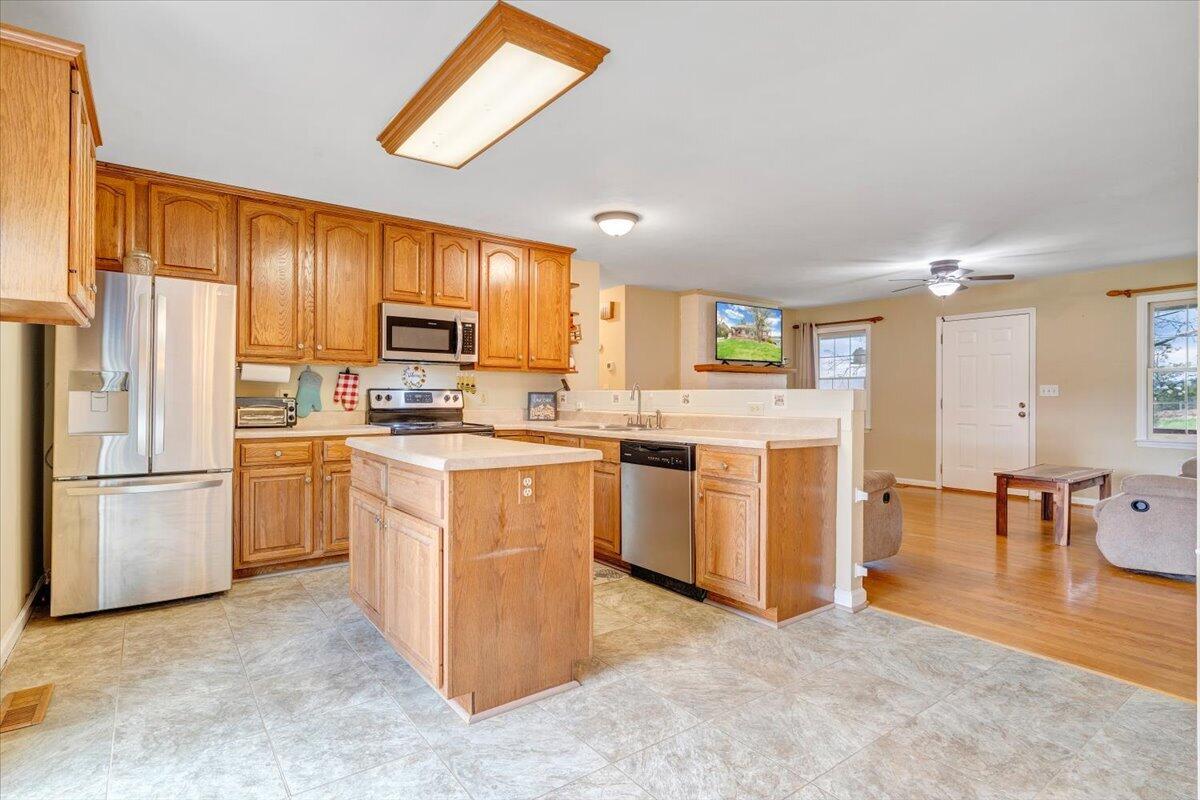 1905 Mt Joy Road Buchanan, VA 24066 - Photo 10 of 59 11-MIB05127