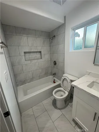 $3,195 | 11624 208th Street, Lakewood, CA 90715