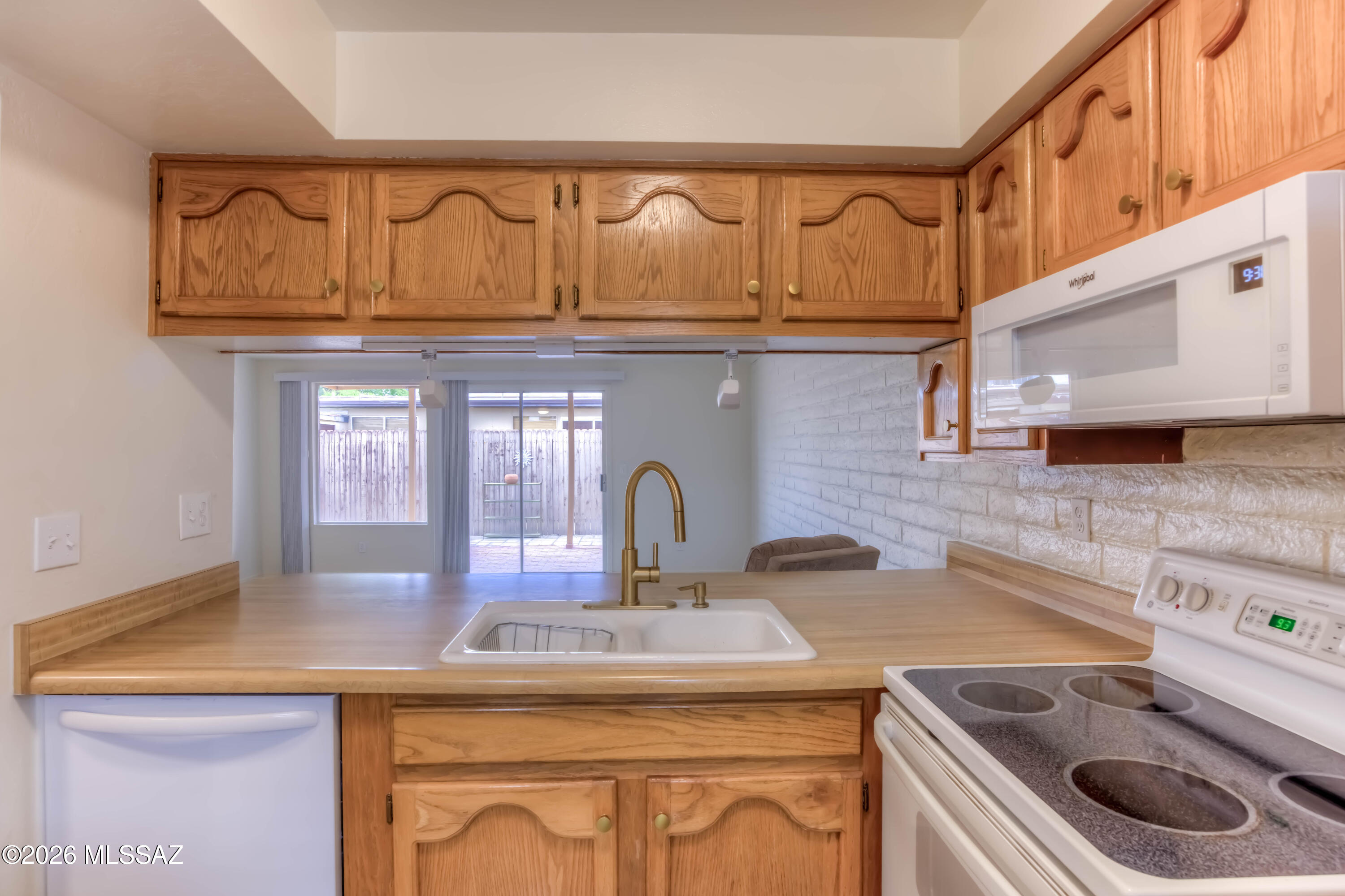 602 South Pantano Road, Unit C Tucson, AZ 85710 - Photo 8 of 29 9 Kitchen photo d