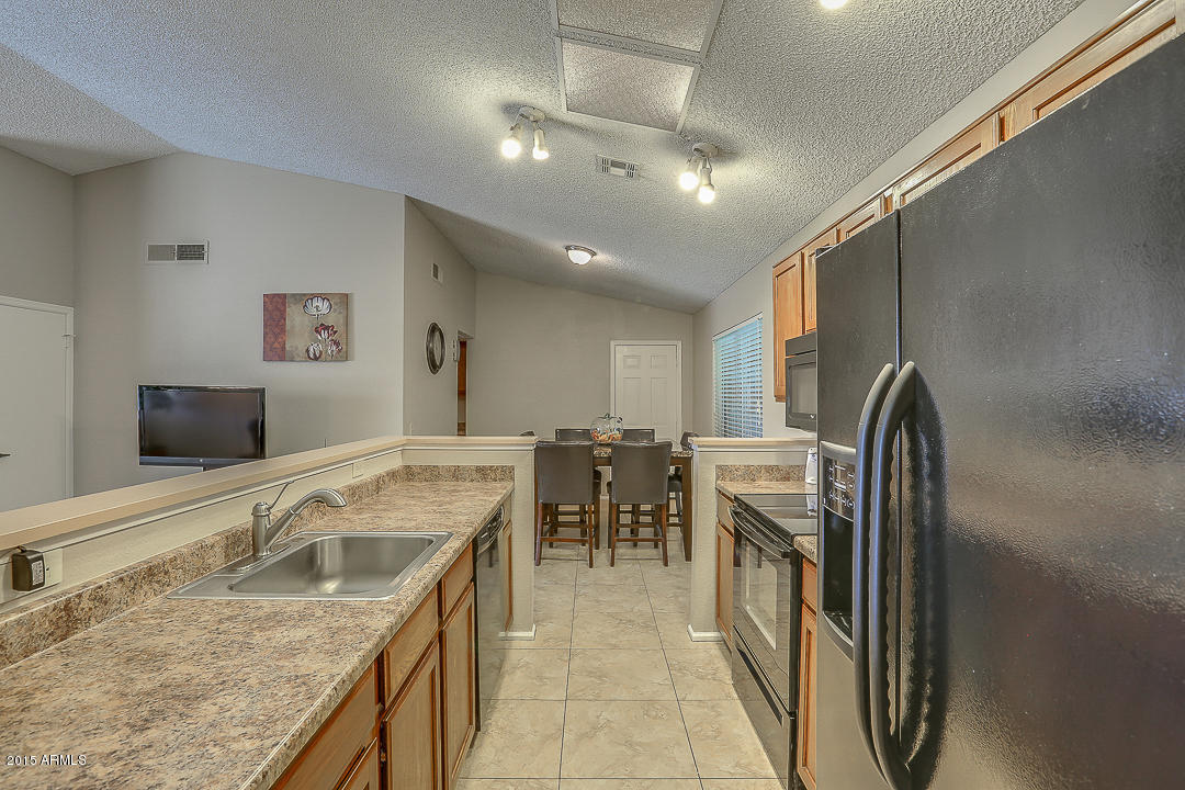 2929 East Broadway Road, Unit 6 Mesa, AZ 85204 - Photo 12 of 30 Broadway-12