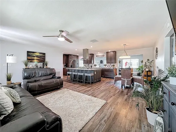 $384,900 | 3455 100th Avenue North, Pinellas Park, FL 33782