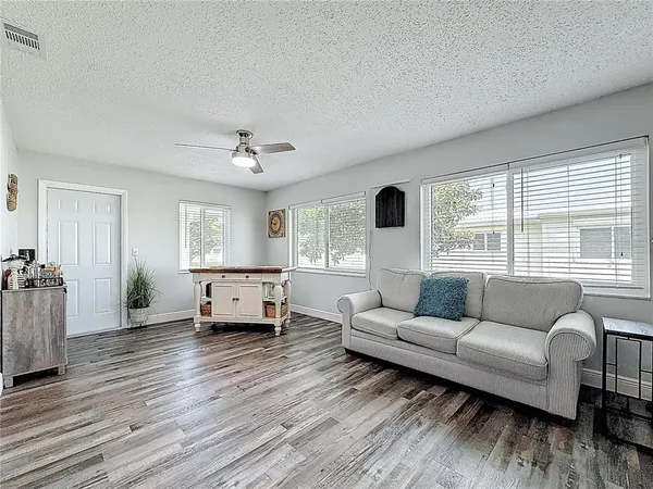 $384,900 | 3455 100th Avenue North, Pinellas Park, FL 33782