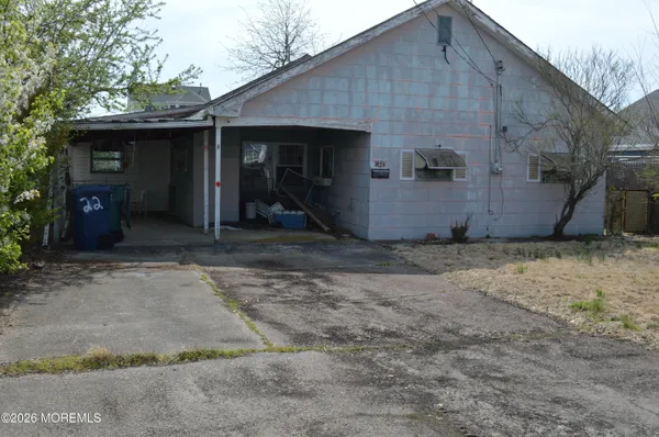 a view of a house