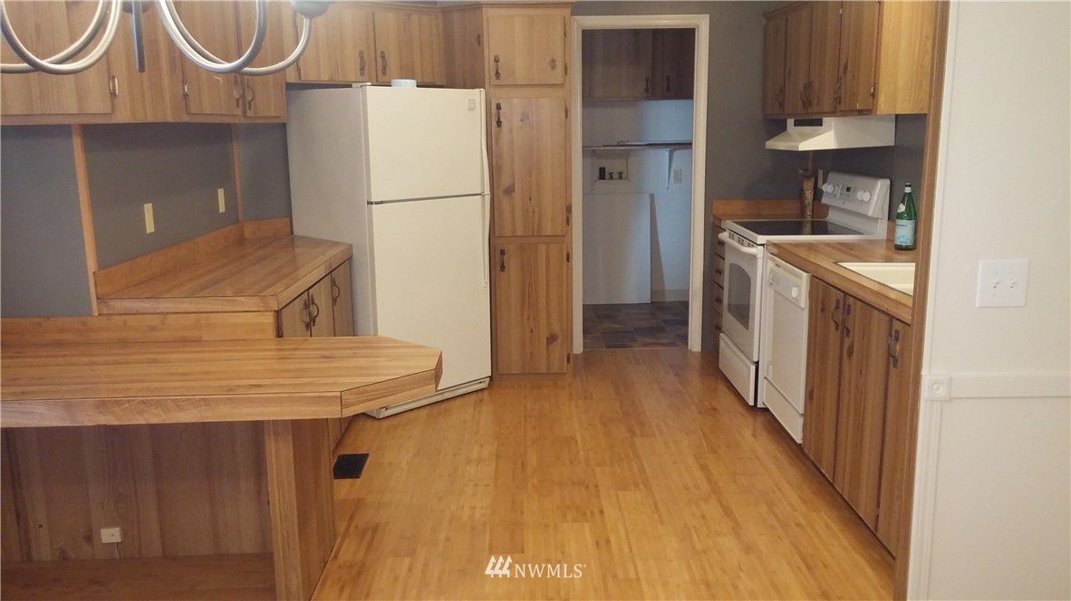 6141 Azure Way Maple Falls, WA 98266 - Photo 10 of 17 Gallery Image 10