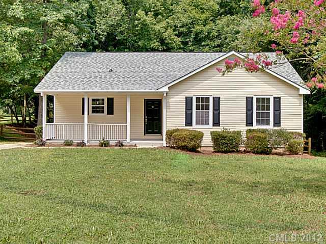 6301 Randy Drive Charlotte, NC 28215 - Photo 1 of 16 Gallery Image 1