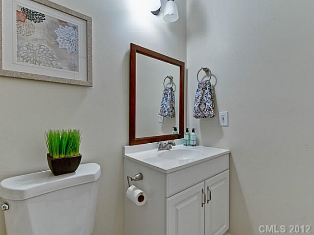 6301 Randy Drive Charlotte, NC 28215 - Photo 13 of 16 Gallery Image 13