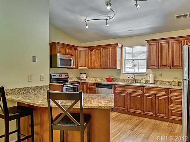 6301 Randy Drive Charlotte, NC 28215 - Photo 9 of 16 Gallery Image 9