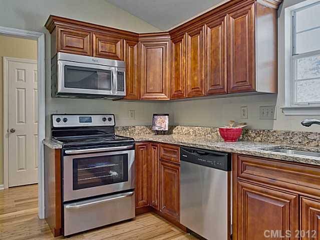 6301 Randy Drive Charlotte, NC 28215 - Photo 10 of 16 Gallery Image 10