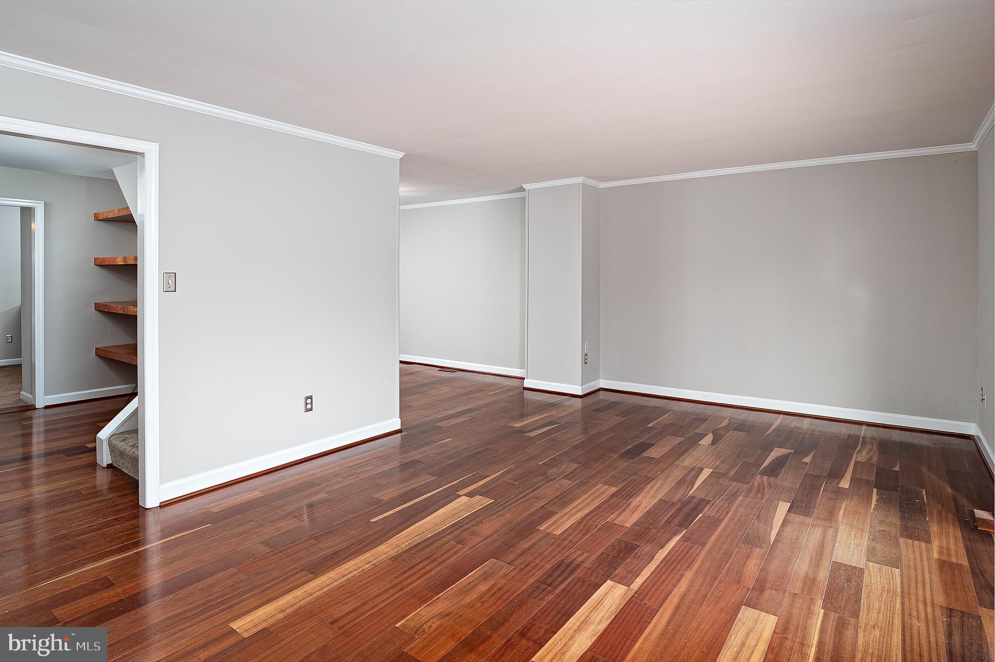 9766 Early Spring Way Columbia, MD 21046 - Photo 7 of 39 Gallery Image 7