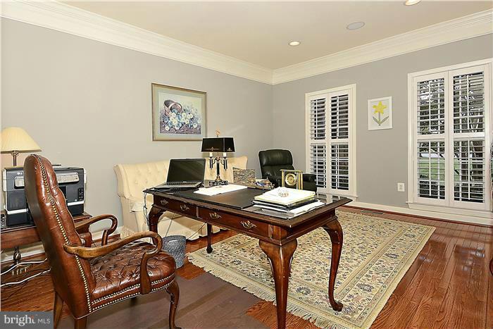 713 Childs Point Road Annapolis, MD 21401 - Photo 14 of 30 Interior (General)