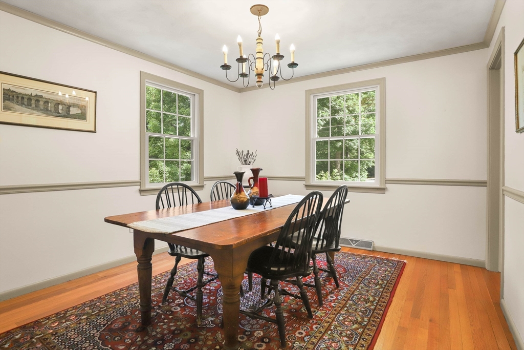 6 Mc Intosh Road Chelmsford, MA 01824 - Photo 10 of 40 Gallery Image 10