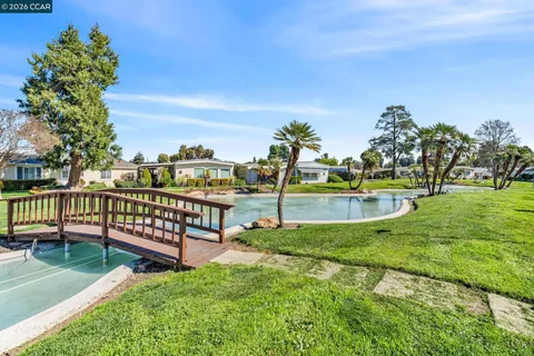 $225,000 | 2122 Dalis Drive, Unit 236, Concord, CA 94520