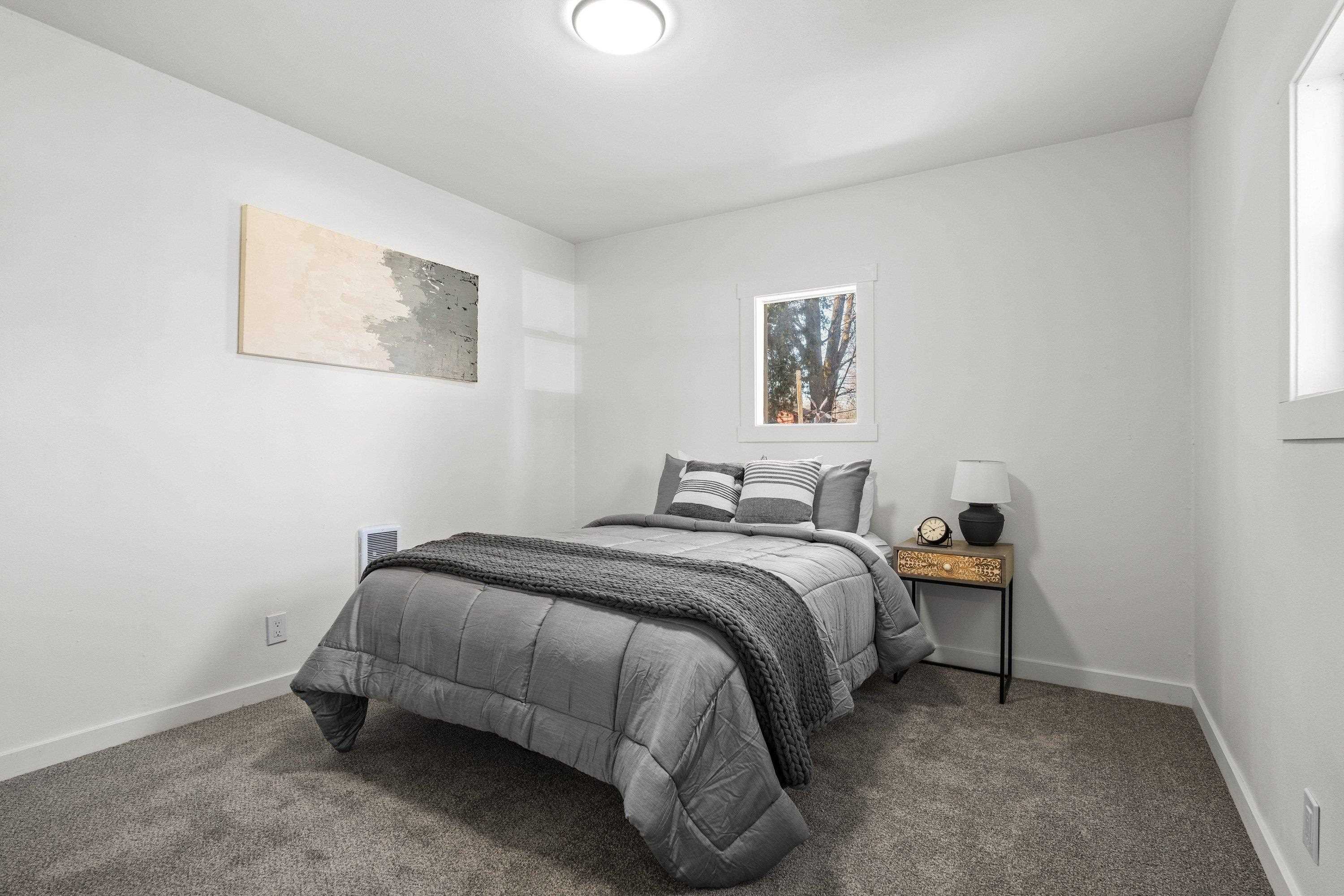 2218 East 4th Avenue Spokane, WA 99202 - Photo 13 of 35