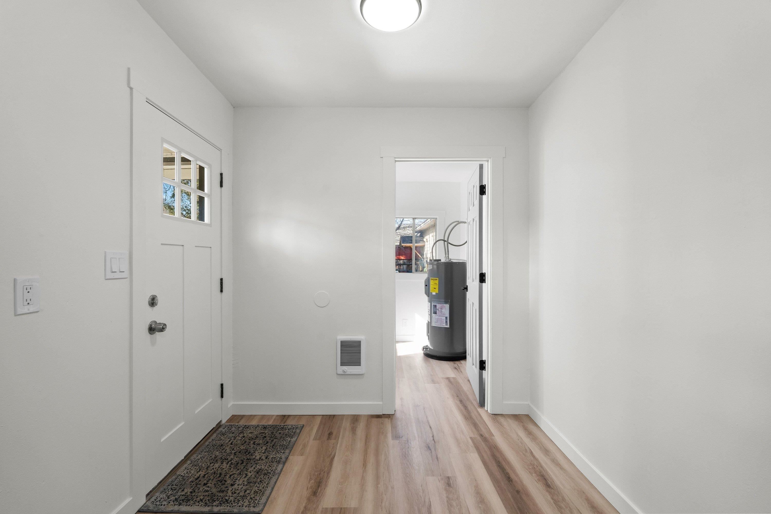 2218 East 4th Avenue Spokane, WA 99202 - Photo 23 of 35