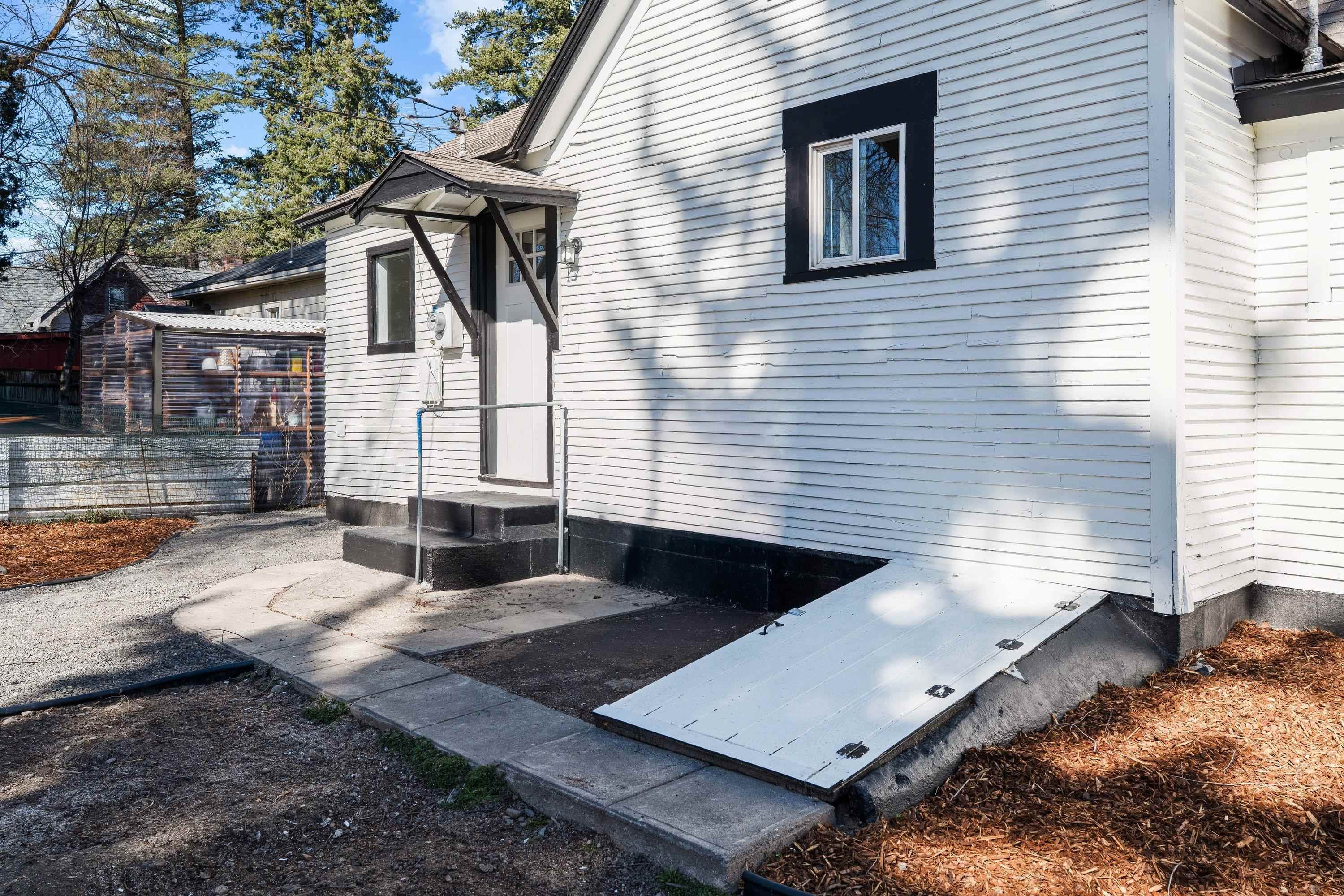 2218 East 4th Avenue Spokane, WA 99202 - Photo 29 of 35