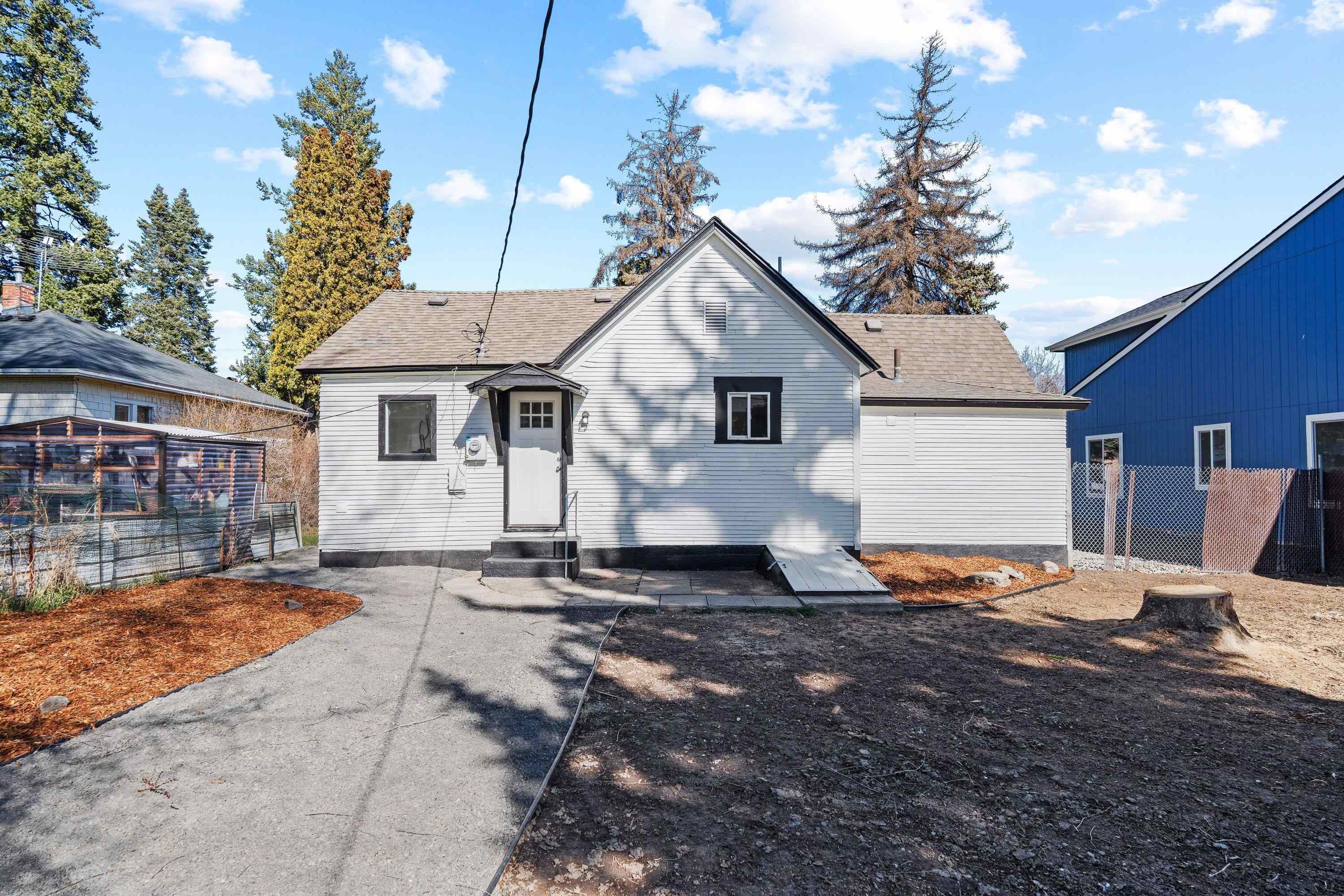 2218 East 4th Avenue Spokane, WA 99202 - Photo 30 of 35