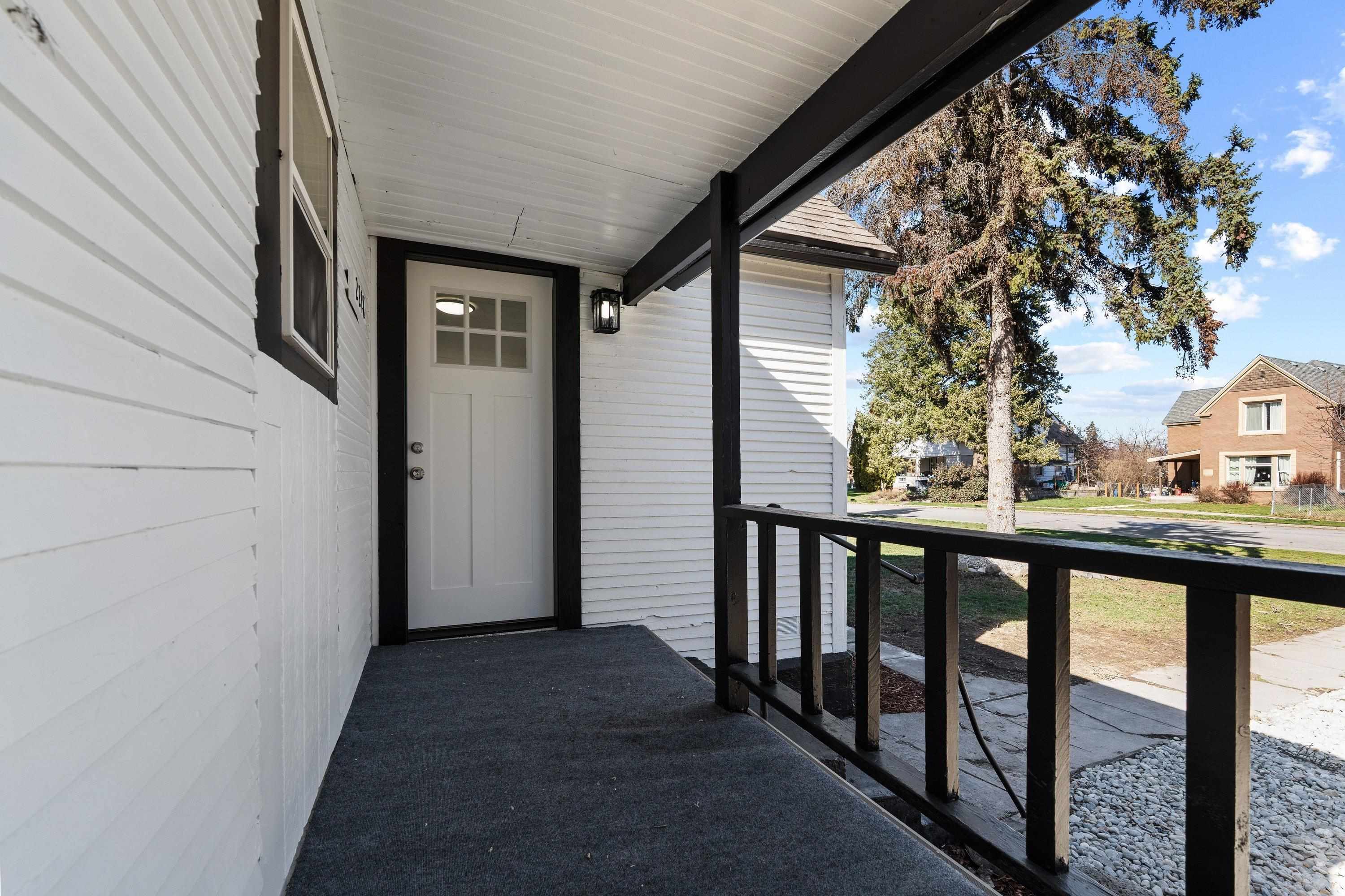 2218 East 4th Avenue Spokane, WA 99202 - Photo 6 of 35