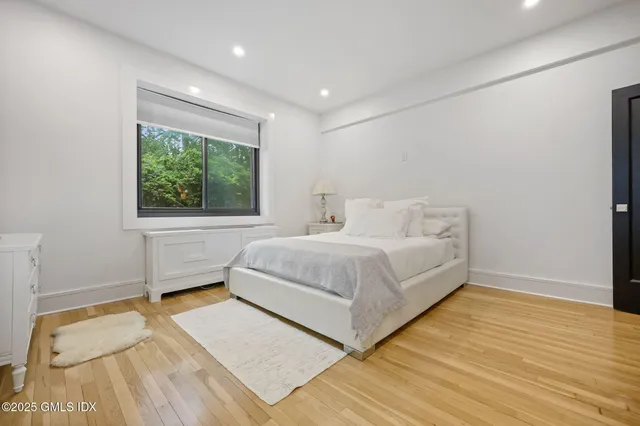 $4,500 | 47 Lafayette Place, Unit 1H, Greenwich, CT 06830