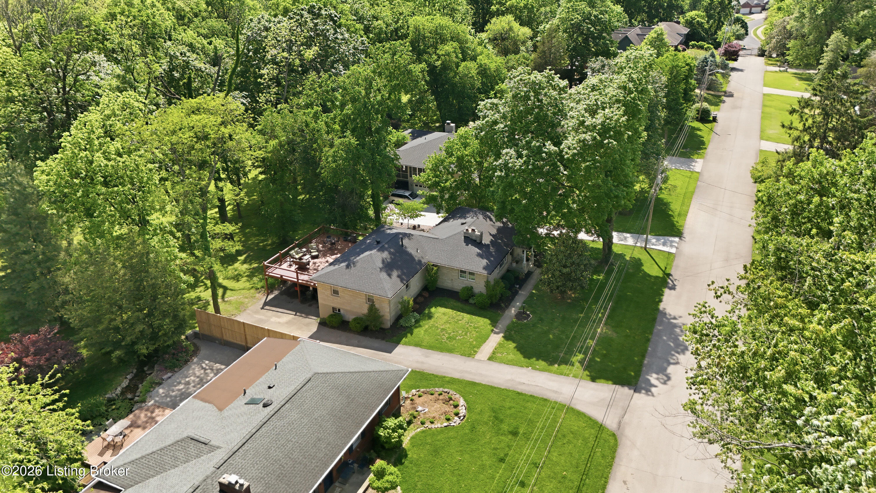 4210 Dolphin Road Louisville, KY 40220 - Photo 51 of 56 51_4210dolphin_louisvillerealestatemedia