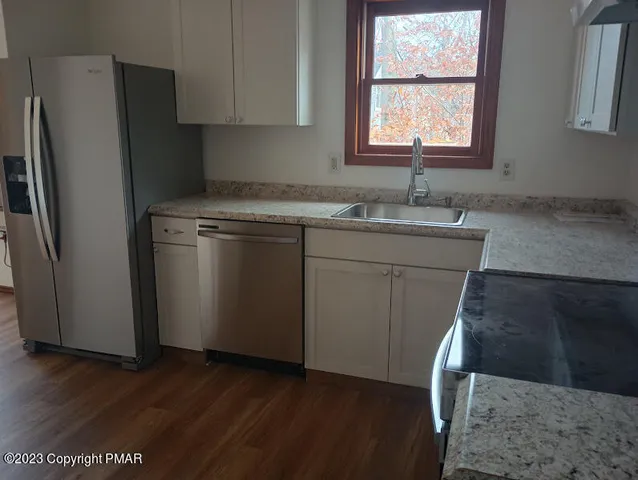 $2,050 | 9762 Auburn Drive, Tobyhanna, PA 18466