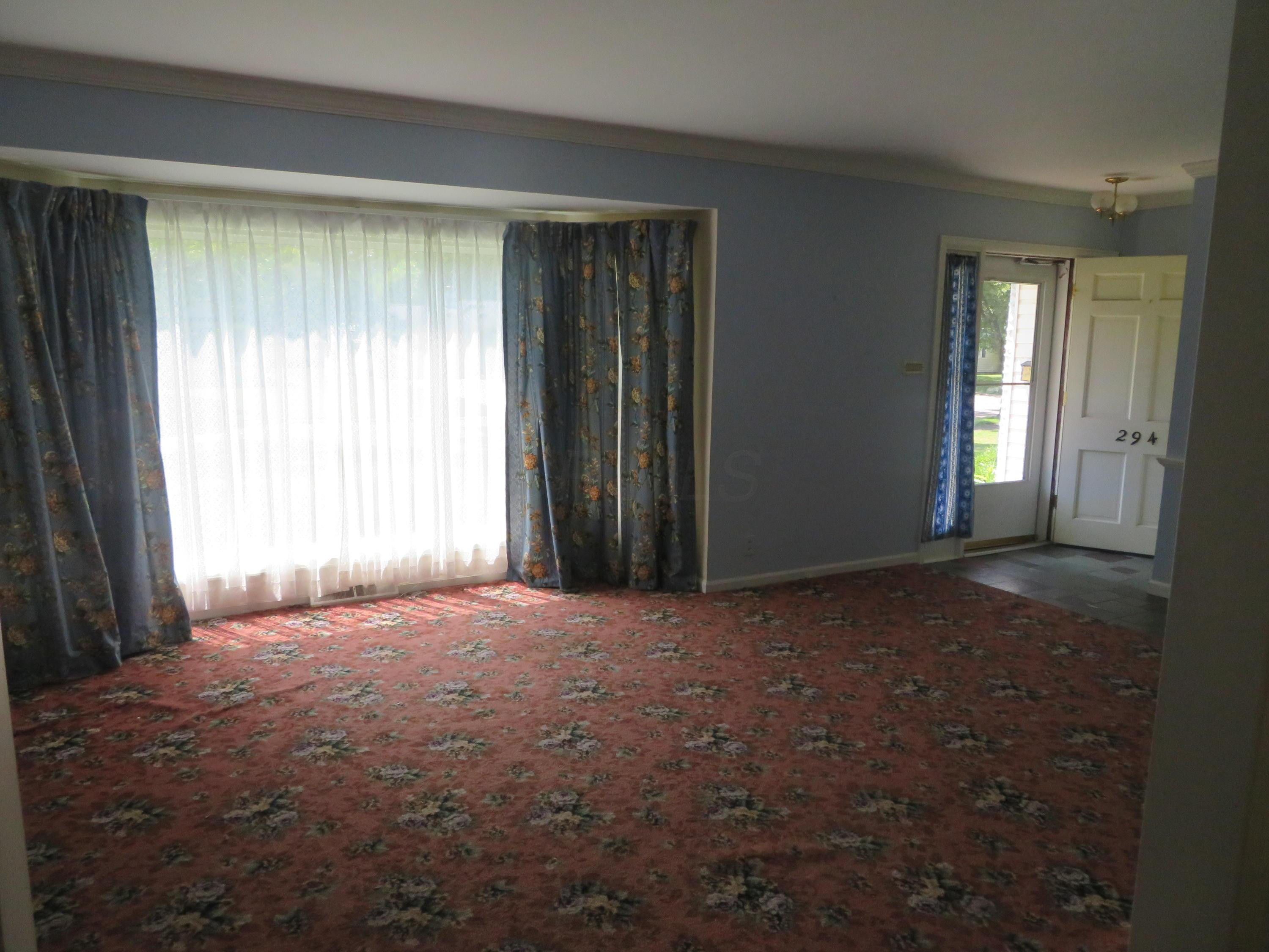 294 Jefferson Road Newark, OH 43055 - Photo 4 of 30 Gallery Image 4