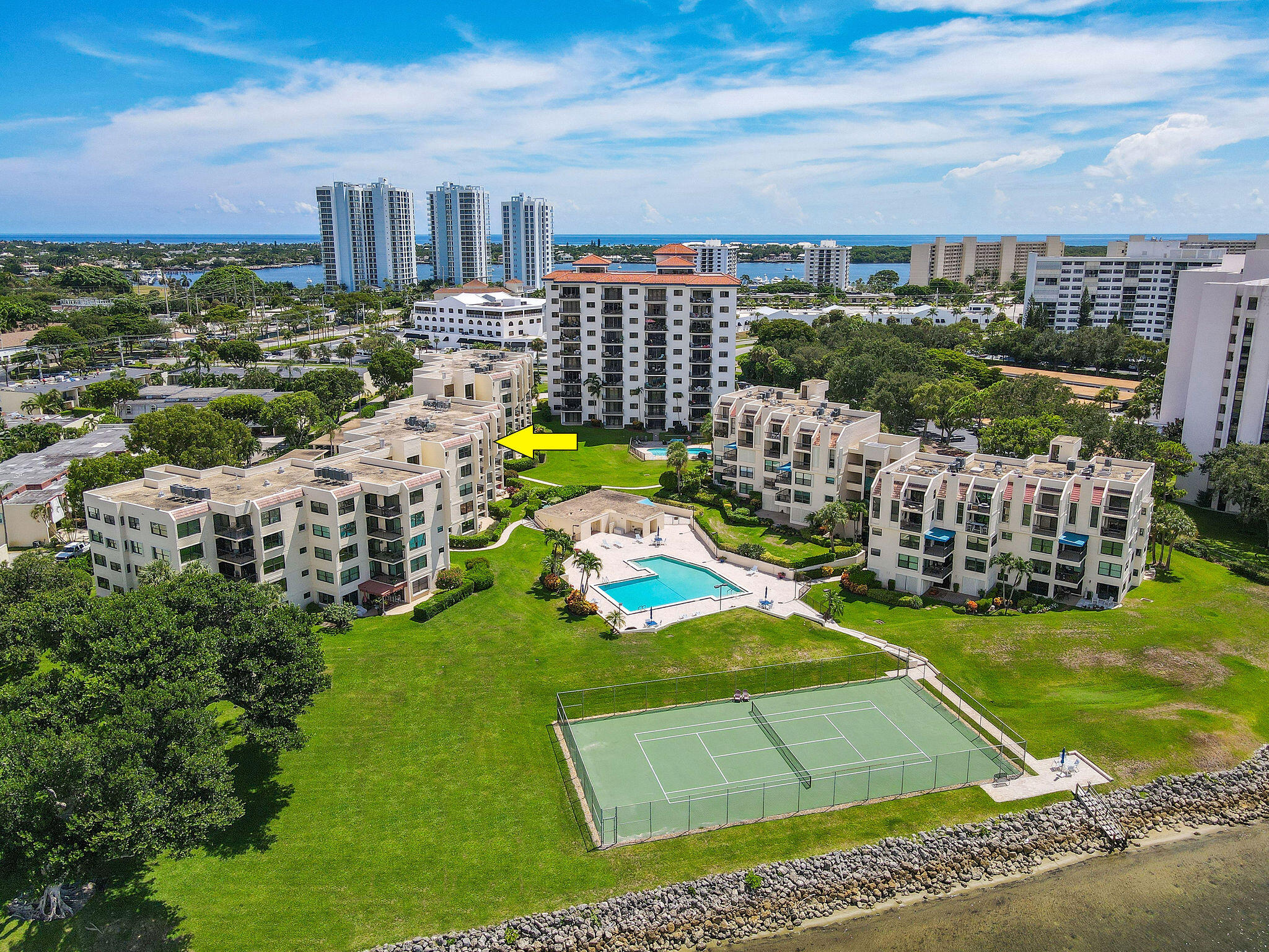 372 Golfview Road, Unit 201 North Palm Beach, FL 33408 - Photo 2 of 45 a view of a city from a terrace